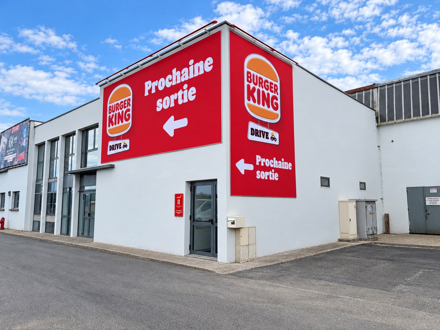 Visuels Burger King imprimés sur toile tendue grand format sur deux façades